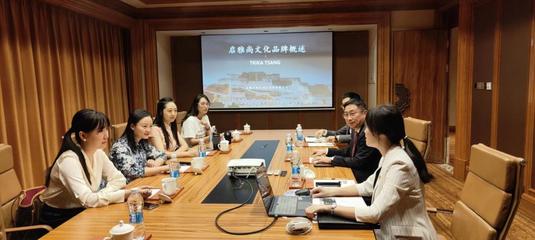 校企合作共育文創(chuàng)人才，文旅學(xué)院赴成都啟雅尚藏探索文化傳承新路徑